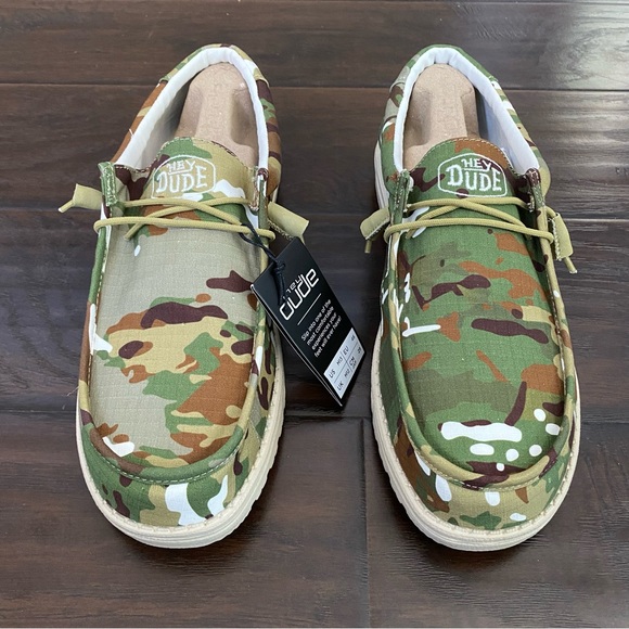 NWT Hey Dude Wally Camouflage Multi Camo women Loafers Size 10 available - Picture 2 of 10